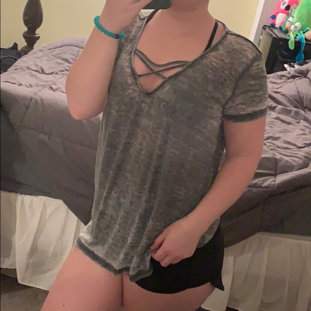Aero Criss/Cross front shirt
